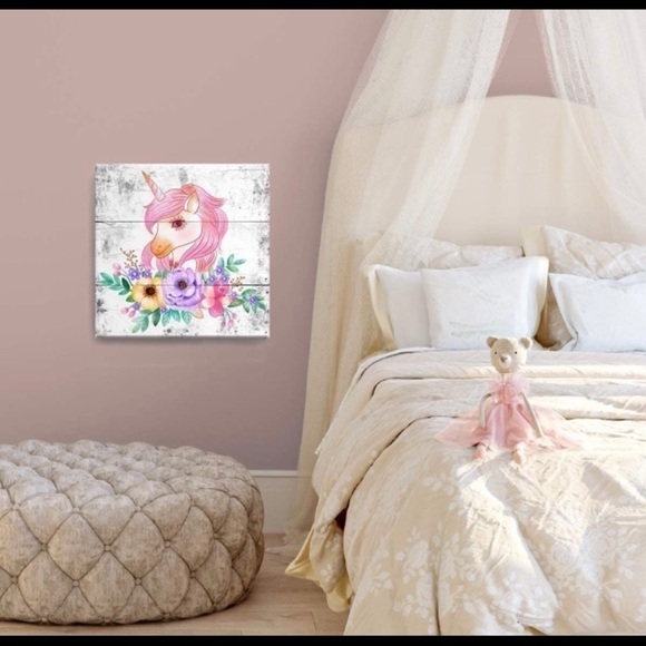 NWT-UNICORN CANVAS PRINT - Picture 3 of 9